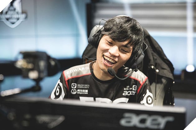 Đội tuyển LMHT mới của Trung Quốc, Rogue Warriors chính thức công bố đội hình với toàn anh tài