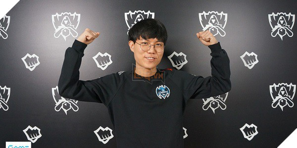 
Cuzz đang mất vị trí tại Longzhu
