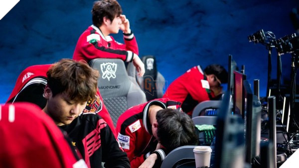 Nhìn lại những khoảnh khắc ấn tượng nhất LMHT trong năm qua: Faker khóc, GIGABYTE Marines đến MSI 2017 và CKTG