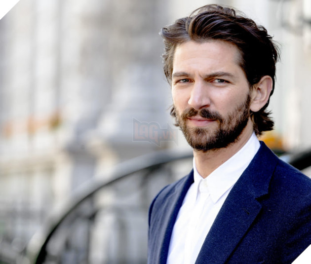 Lộ diện top 100 gương mặt đẹp trai nhất 2017, quyến rũ như Tom Hiddleston cũng chỉ chỉ xếp thứ 65