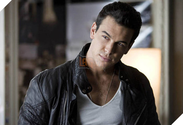 Lộ diện top 100 gương mặt đẹp trai nhất 2017, quyến rũ như Tom Hiddleston cũng chỉ chỉ xếp thứ 65