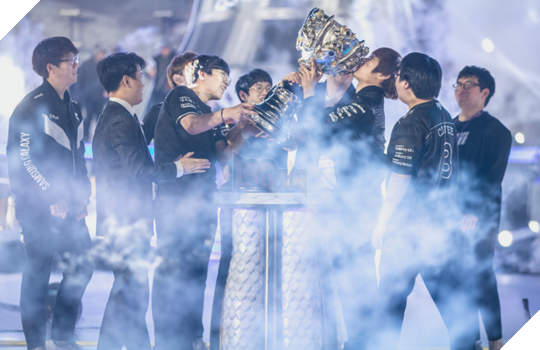 LMHT: Hãy đánh Rank như CuVee, ai chỉ trích mình thì cứ chặn chat rồi đánh tiếp 3