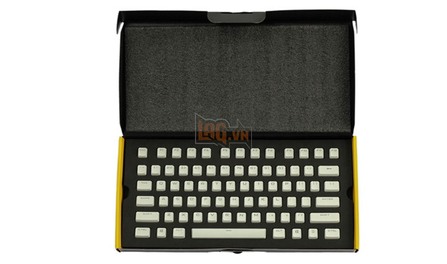 Trên tay set keycap PBT Double-Shot trắng tinh khôi đến từ Corsair: Cực hợp với K95 RGB Gunmetal 3