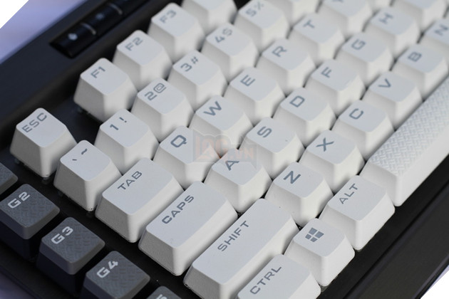 Trên tay set keycap PBT Double-Shot trắng tinh khôi đến từ Corsair: Cực hợp với K95 RGB Gunmetal 13
