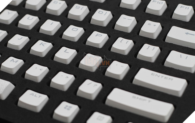 Trên tay set keycap PBT Double-Shot trắng tinh khôi đến từ Corsair: Cực hợp với K95 RGB Gunmetal 10