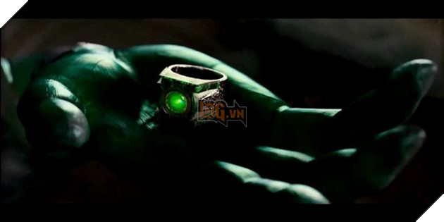 Ngọn giáo Kryptonite và 10 vũ khí mạnh mẽ nhất từng xuất hiện trong Vũ trụ DCEU
