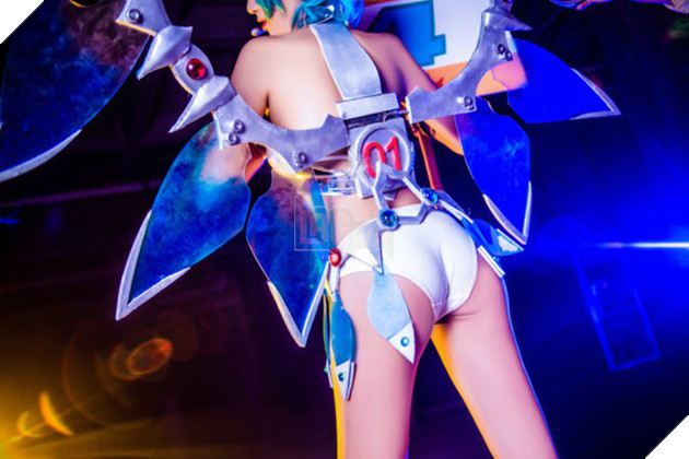 Nóng mắt với cosplay Hatsune Miku cực gợi cảm và nóng bỏng