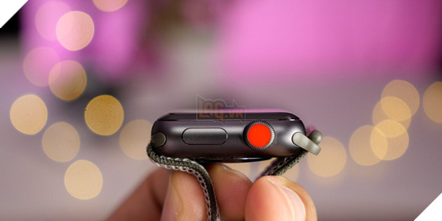 Apple Watch gặp lỗi kỳ lạ, cứ vào bệnh viện là dở chứng tự khởi động lại - Ảnh 1.