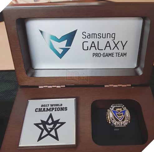 Cũng giống như SKT T1, nhà vô địch CKTG mùa 7 - Samsung Galaxy đã nhận được phần thưởng vinh dự từ Riot Games