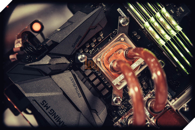 Hết thùng giấy, ống nước bây giờ đến... lốp xe cũng biến thành case máy tính được