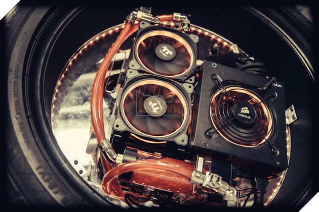 Hết thùng giấy, ống nước bây giờ đến... lốp xe cũng biến thành case máy tính được