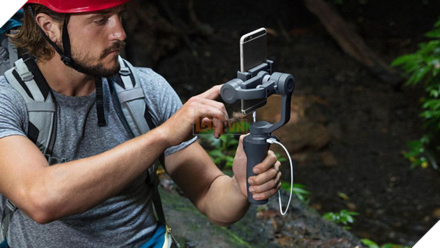  CES 2018 DJI tung tay cầm chống rung cho smartphone Osmo Mobile 2, giá rẻ hơn nửa so với phiên bản đầu 4