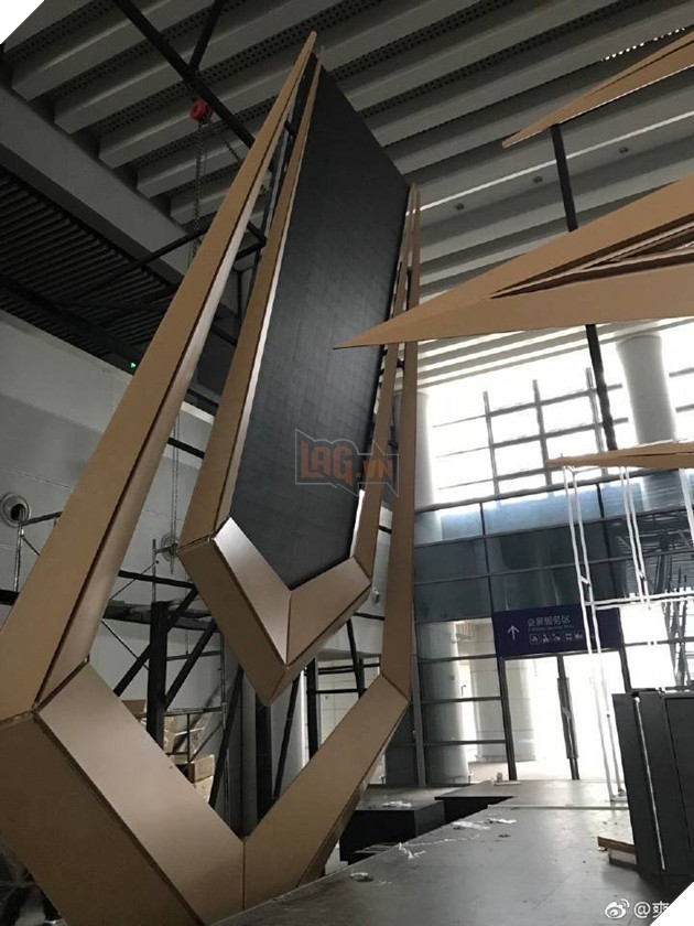 Choáng ngợp hoàn toàn trước sự hoành tráng của Gaming House Snake eSports, thế mới thấy tại sao LMHT Trung Quốc phát triển như vậy