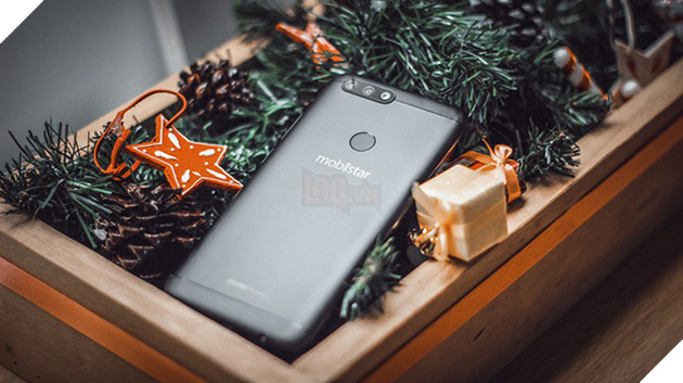 Top 5 smartphone màn hình tràn viền cực đáng sắm trong tầm giá 6 triệu