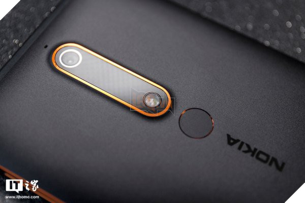 Cận cảnh Nokia 6 (2018): Vẫn giữ được chất cứng cáp của người tiền nhiệm - Ảnh 13.
