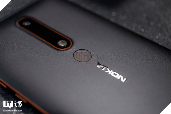 Cận cảnh Nokia 6 (2018): Vẫn giữ được chất cứng cáp của người tiền nhiệm - Ảnh 12.