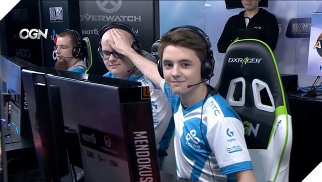 
Lucas Mendokusaii Hakansson thi đấu Overwatch chuyên nghiệp trong màu áo team Cloud9

