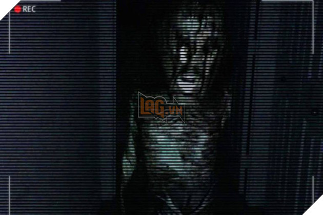 
Bóng tối luôn bao phủ trong mọi màn của Night Terrors: The Beginning
