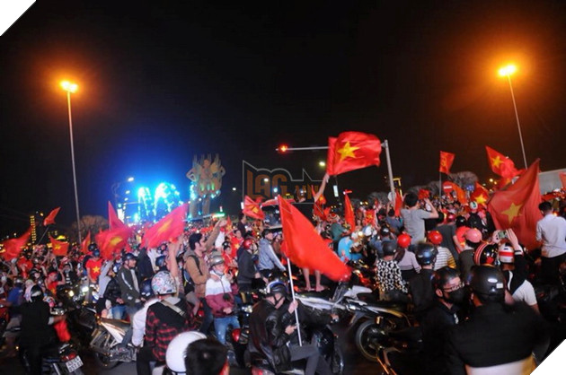 Những hình ảnh đẹp trong đợt Siêu Bão mừng U23 Việt Nam vào chung kết châu Á 21