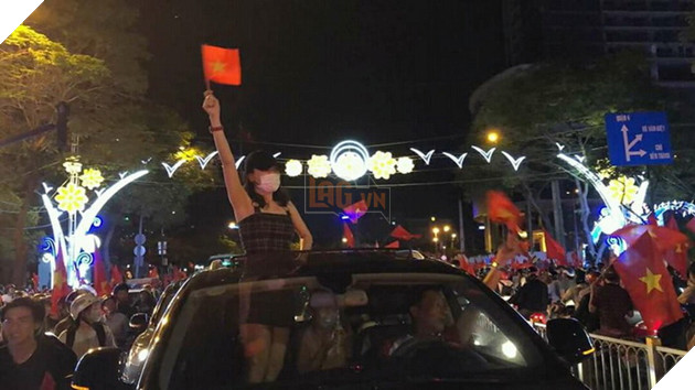 Những hình ảnh đẹp trong đợt Siêu Bão mừng U23 Việt Nam vào chung kết châu Á 11