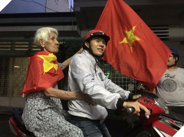 Những hình ảnh đẹp trong đợt Siêu Bão mừng U23 Việt Nam vào chung kết châu Á 13