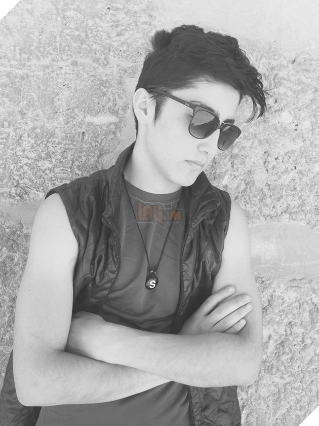 Trai đẹp Uzbekistan với bình luận dễ thương nhất MXH: Mong Việt Nam vô địch vì cả nước sẽ ăn mừng chiến thắng - Ảnh 3.