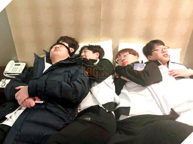 LMHT: Bộ đôi đường dưới KT Rolster nói về tầm quan trọng của Đồng Hồ Cát "lởm"