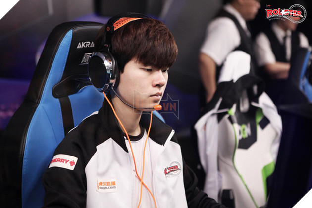 LMHT: Bộ đôi đường dưới KT Rolster nói về tầm quan trọng của Đồng Hồ Cát "lởm"