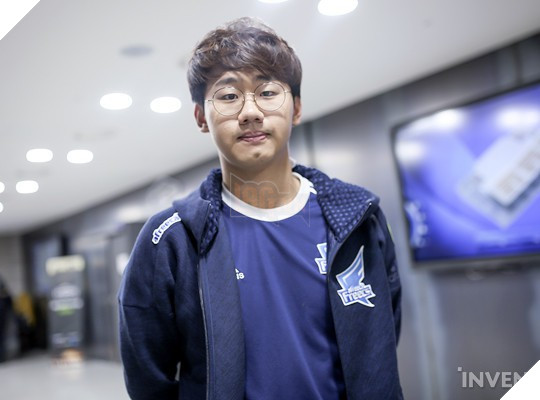 LMHT: Kuro tiết lộ nguyên nhân sử dụng Skarner đi rừng, giúp AFs đánh bại ROX Tigers