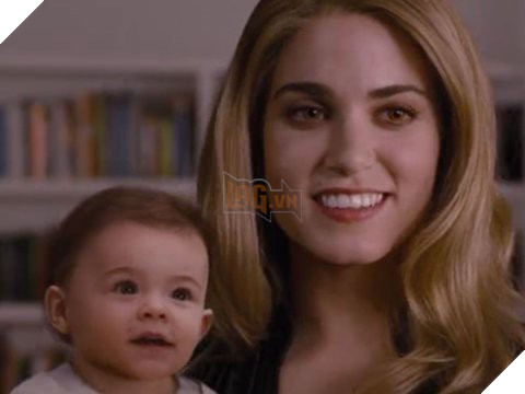 
Ai đã phụ trách tạo hình đứa bé này vậy?
