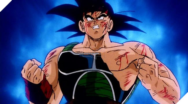 Bardock vốn là cha của Goku, với vẻ ngoài y hệt anh, ngoại trừ việc có vết sẹo lớn trên má