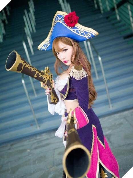 LMHT: Tổng hợp bộ ảnh cosplay Miss Fortune Thuyền Trưởng “bắn phát chết” 2