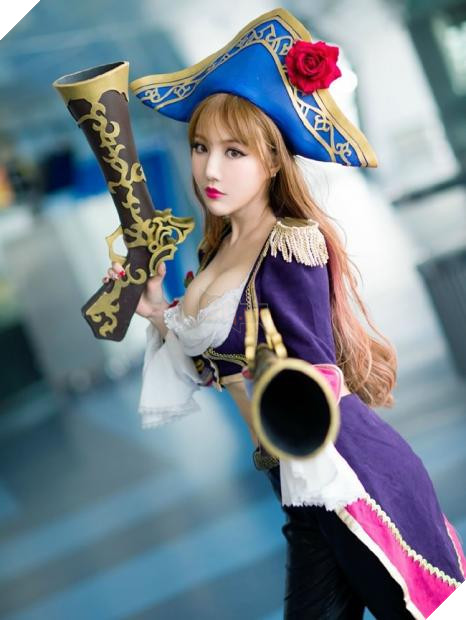 LMHT: Tổng hợp bộ ảnh cosplay Miss Fortune Thuyền Trưởng “bắn phát chết” 7