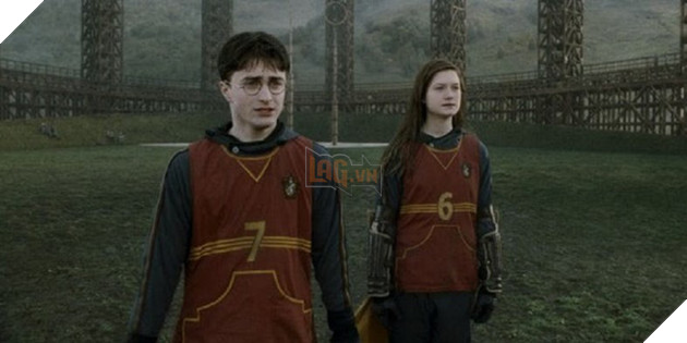 
Ginny – tới sau nhưng lại là người chinh phục được Harry
