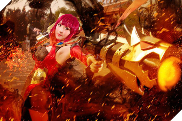 Liên Quân Mobile: Ngắm nhìn bộ ảnh cosplay Natalya và Violet cực rực rỡ trong ngày đầu năm mới