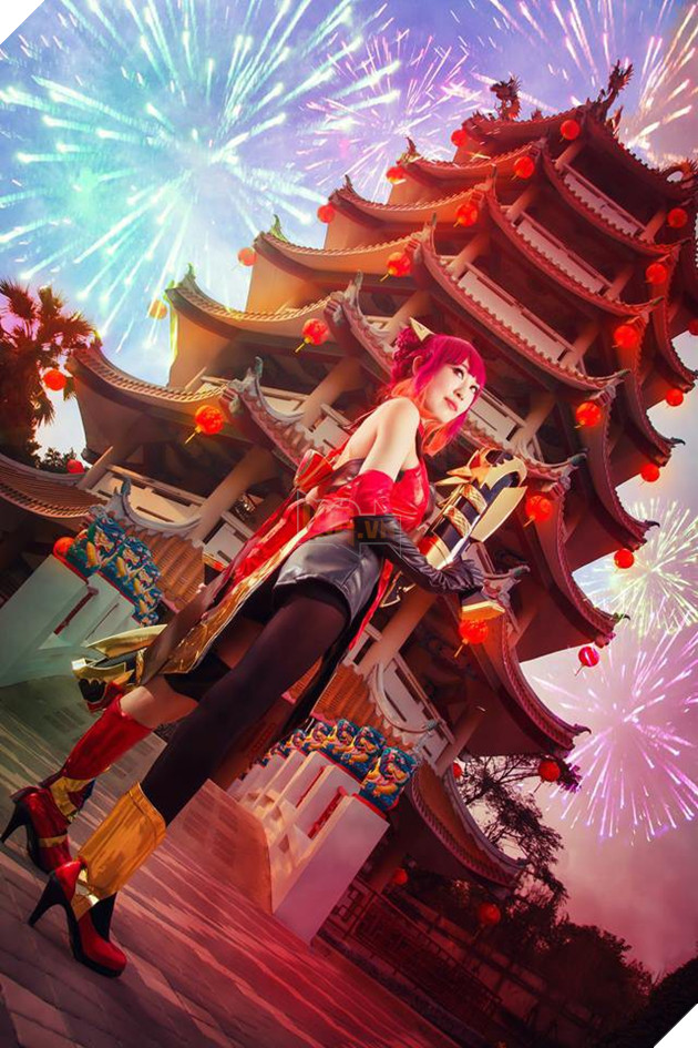 Liên Quân Mobile: Ngắm nhìn bộ ảnh cosplay Natalya và Violet cực rực rỡ trong ngày đầu năm mới