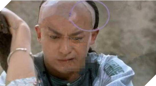 Phát lại sau 20 năm, Hoàn Châu cách cách bị khán giả soi ra nhiều sạn phim gây cười - Ảnh 14.