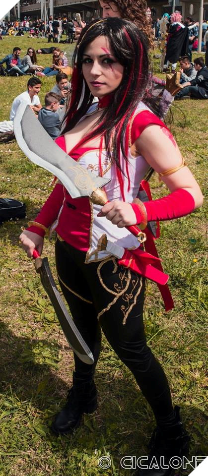 LMHT: Top 34 bộ cosplay Katarina nóng bỏng và xuất sắc nhất do fan-made Phần 2  19