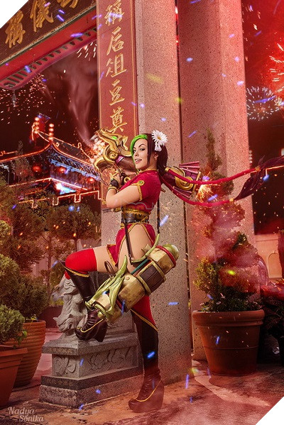 LMHT: Tổng hợp bộ ảnh cosplay Jinx Pháo Hoa cho mùa Tết “thêm ấm” 2