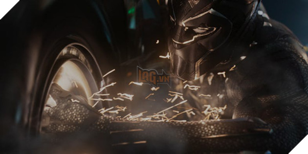 Dù hot thật, nhưng có đến 8 hạt sạn phi logic của "Black Panther" khiến fan ngớ người