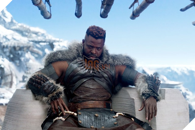 Dù hot thật, nhưng có đến 8 hạt sạn phi logic của "Black Panther" khiến fan ngớ người