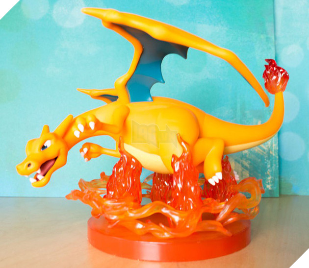
Mô hình thằn lằn lửa Charizard với kích thước 5 inches
