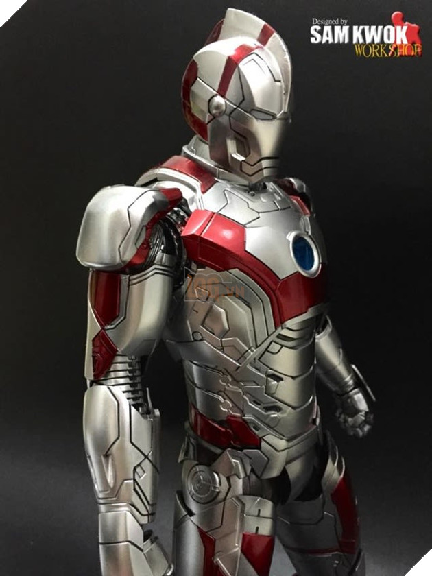 Lạc trôi với những bộ giáp Iron Man phong cách...quái vật cực bá đạo