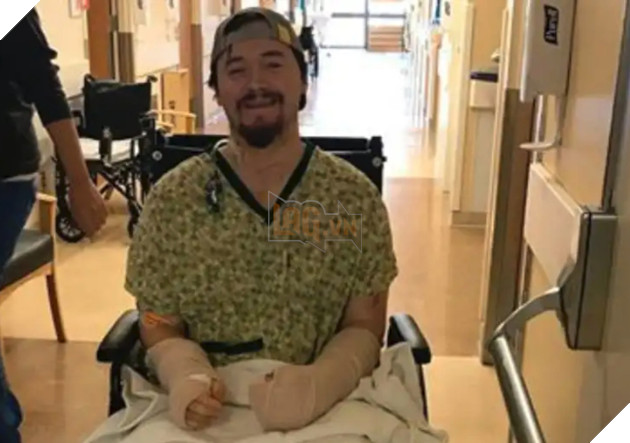 Cắm mặt chơi PUBG cả ngày, thanh niên bị bạn gái đâm bằng đao Nhật, suýt nữa mất mạng 