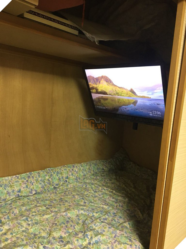 Ngồi chơi thôi cũng mệt, game thủ Nhật Bản khoe cách vừa nằm vừa chơi Nintendo Switch mà không bị rơi vào mặt