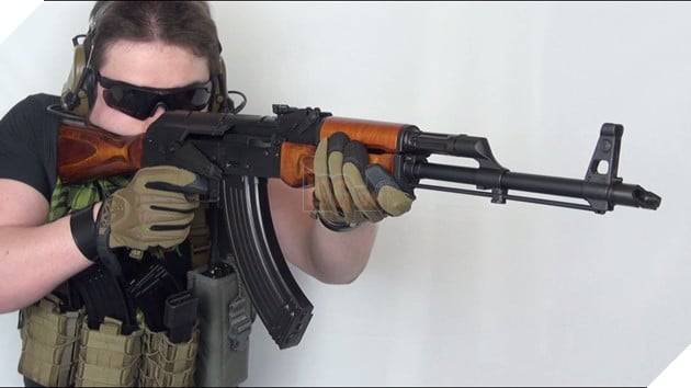 Photo of [PUBG] Tìm hiểu về AKM – Con ngựa hoang khó thuần phục nhất dòng súng AR