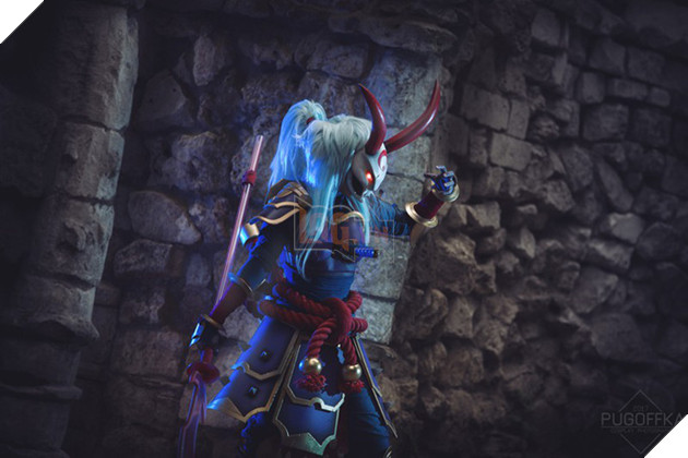 Cosplay Kalista chuẩn đến từng "centimet" trong Liên Minh Huyền Thoại