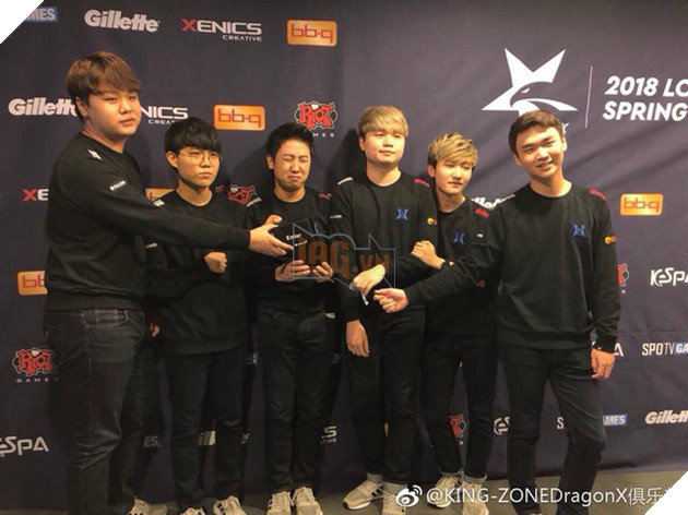 
Khan được caster của SPOTV tặng nút Enter vì những câu chat trong game
