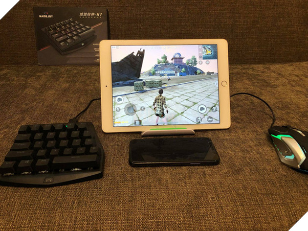 Dùng bàn phím chuột rõ ràng là có thể nâng cao thành tích PUBG Mobile một cách dễ dàng.