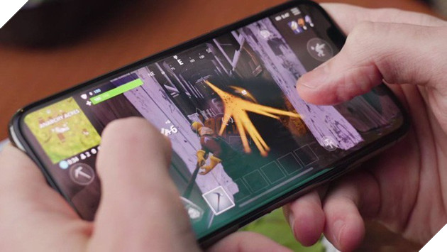 
Học sinh thường xuyên lén lút chơi Fortnite cùng nhau trong giờ học.
